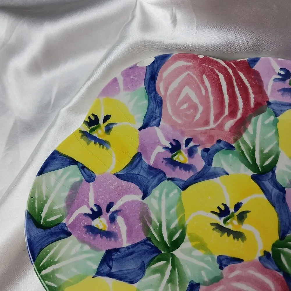 VINTAGE HAND PAINTED SCALLOPED EDGE MADE IN ITALY 8 1/2''  PLATE LOT OF 5 (FAIR)